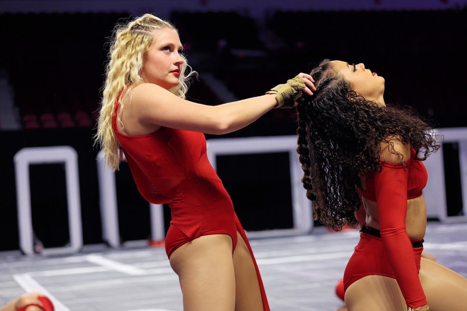Alta Marea performing